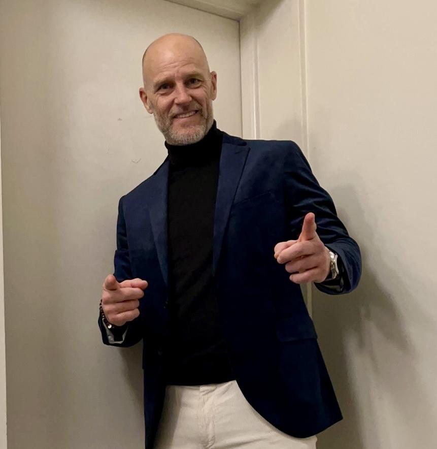Martin Ellingsen skal selge Camper i Norge.
